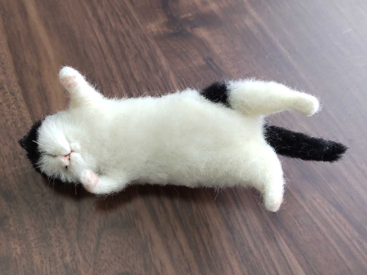 Obu ハンドメイド 羊毛フェルト 猫 和猫 ごろ寝 はちわれ 白黒猫 ねこ へそ天 手のひらサイズ 羊毛フェルト 売買されたオークション情報 Yahooの商品情報をアーカイブ公開 オークファン Aucfan Com Obu ハンドメイド 羊毛フェルト 猫 和猫 ごろ寝 はちわれ 白黒猫 ねこ へそ天 手のひらサイズ 羊毛フェルト 売買されたオークション情報 Yahooの商品情報をアーカイブ公開 オークファン Aucfan Com
