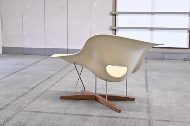 Yahoo!オークション - チャールズ&レイ・イームズ「La Chaise Yahoo!オークション - チャールズ&レイ・イームズ「La Chaise