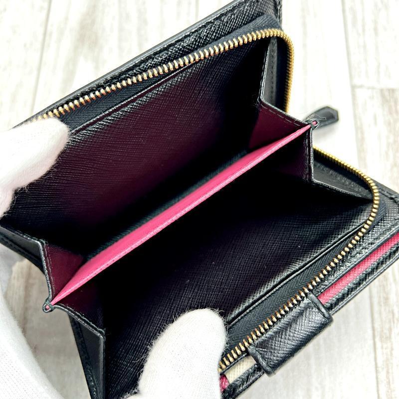プラダ PRADA 二つ折り財布 コンパクトウォレット レザー ブラック