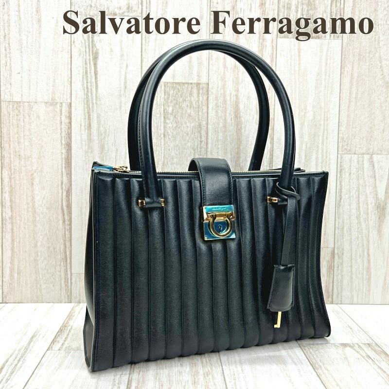 サルバトーレフェラガモ Salvatore Ferragamo ハンドバッグ ガンチーニ