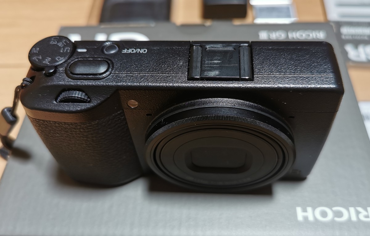 RICOH GR Ⅲ GR3/充電器 BJ-11/充電池 DB-110×2個/本革製ソフト RICOH GR Ⅲ GR3/充電器 BJ-11/充電池 DB-110×2個/本革製ソフト