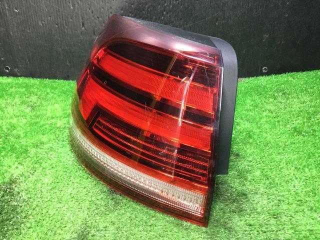 VW ゴルフ ABA-AUCHP 右テールランプ 内側 バックドア側 | www
