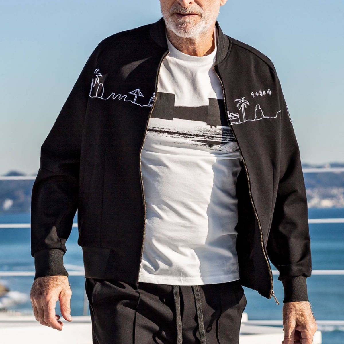 1PIU1UGUALE3 RELAX 4WAYストレッチスタンドネックジャケット 【完売】 1PIU1UGUALE3 RELAX 4WAYストレッチスタンドネックジャケット ダウンジャケット