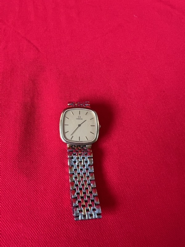 OMEGA オメガ DEVILLE デビル クォーツ レディース腕時計 ゴールド文字