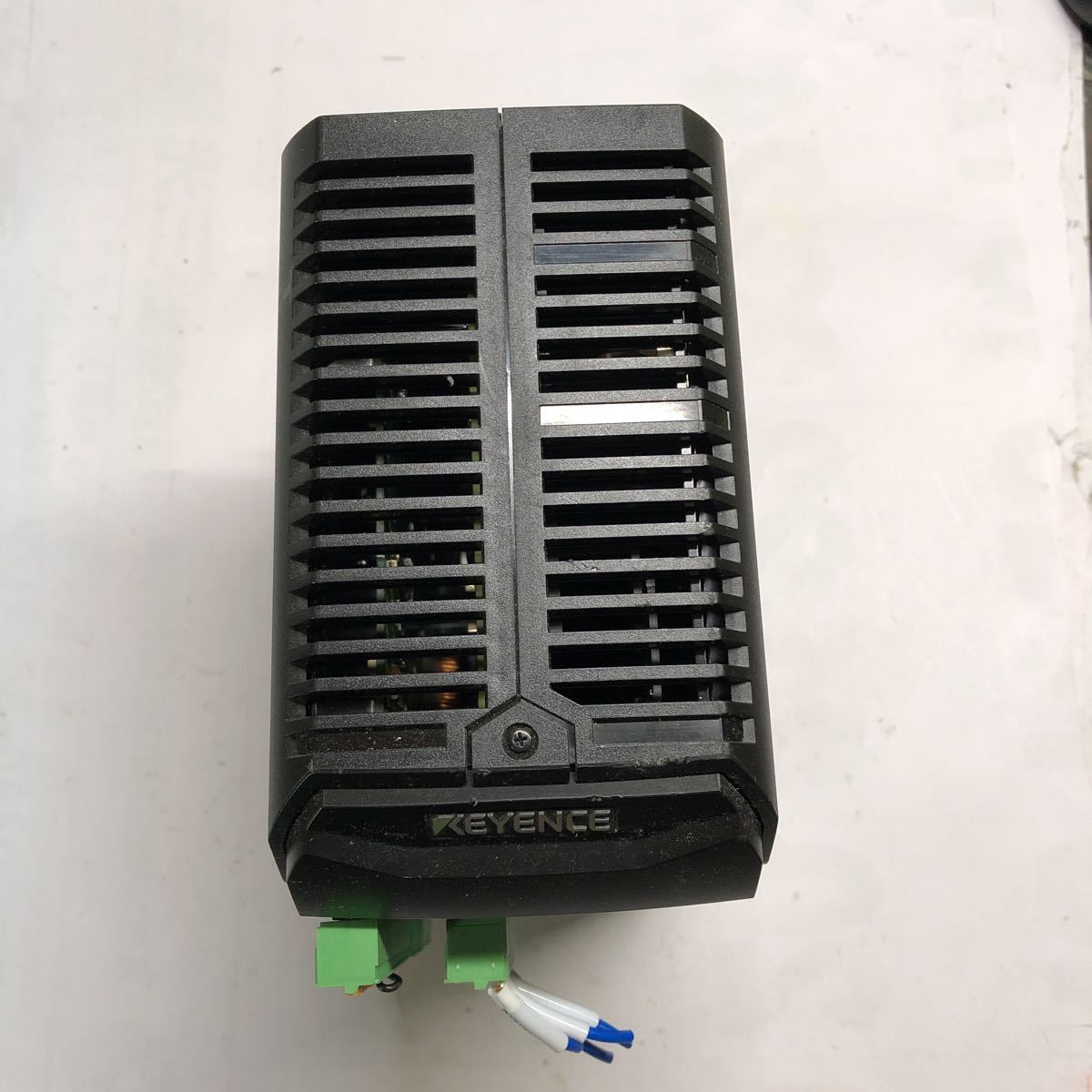 KEYENCE LJ-V7000 超高速インラインプロファイル測定器アンプ KEYENCE LJ-V7000 超高速インラインプロファイル測定器アンプ