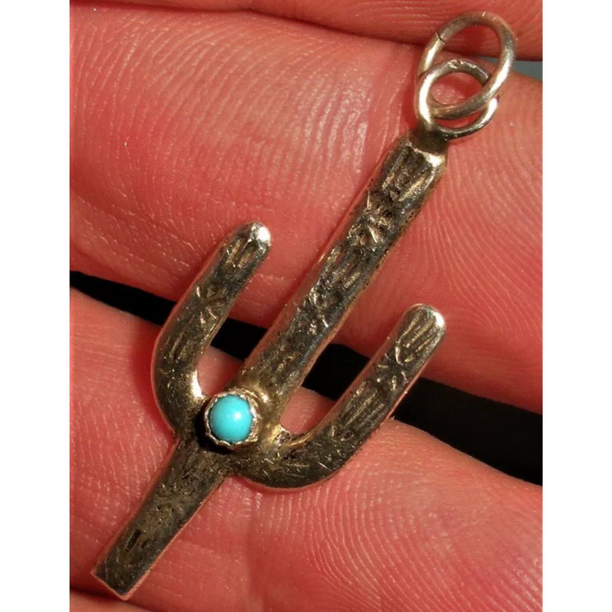 超希少!!VTG NAVAJO 1940’s CACTUS SILVER TURQUOISE PENDANT CHARM USA MADE ナバホビンテージカクタスターコイズシルバーペンダントズニ_画像2