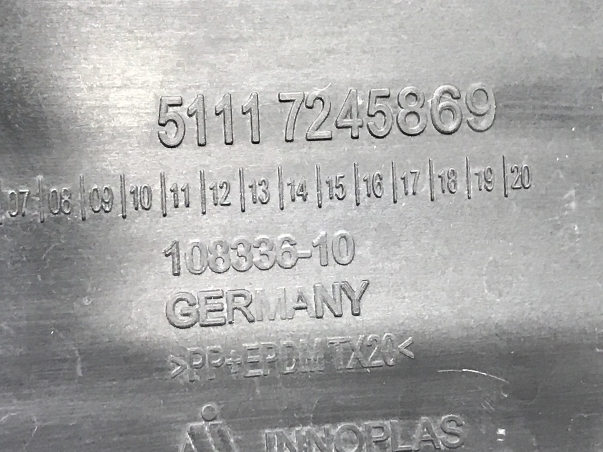 ★DBA-1A16　F20　BMW 1シリーズ　116i　平成23年　純正　左　フォグランプ　フォグカバー ベゼル付き　7 248 911 720 01 000 00★_画像8