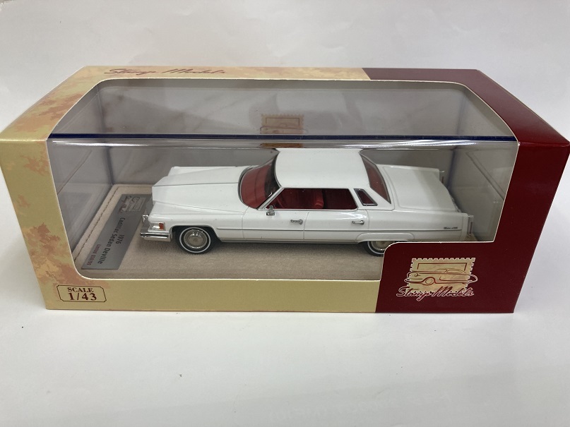 初回限定お試し価格 1/43 キャデラック セダン デビル　1976　ホワイト (STAMP) 新品