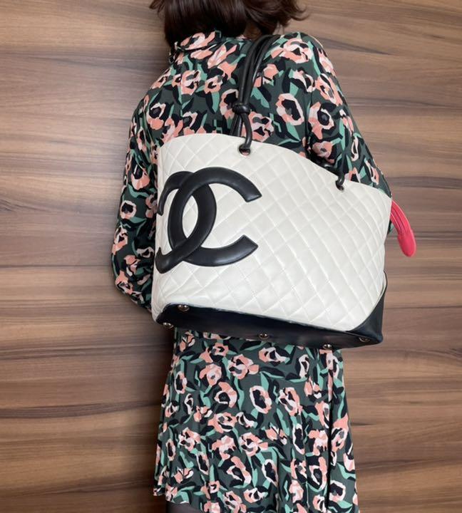 美品 シャネル CHANEL 白 カンボンライン トートバッグ item details