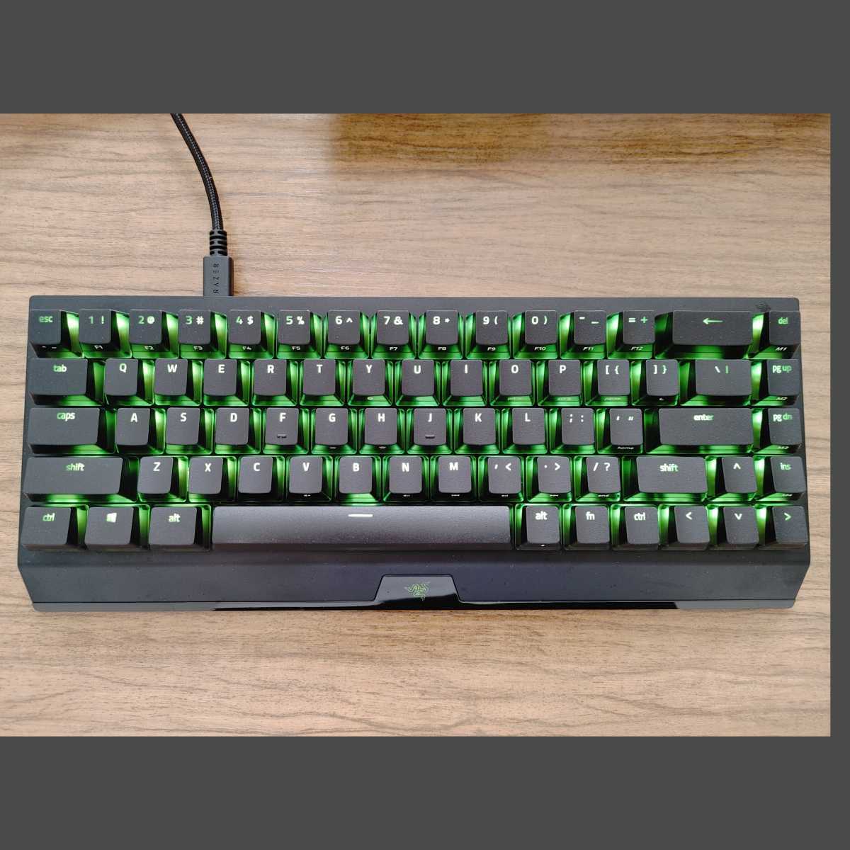 【未使用品】1円~ Razer Black Widow V3 Mini Hyper Speed Phantom Pudding Edition ワイヤレス ゲーミング キーボード RZ03-03891900-R3M1_画像6