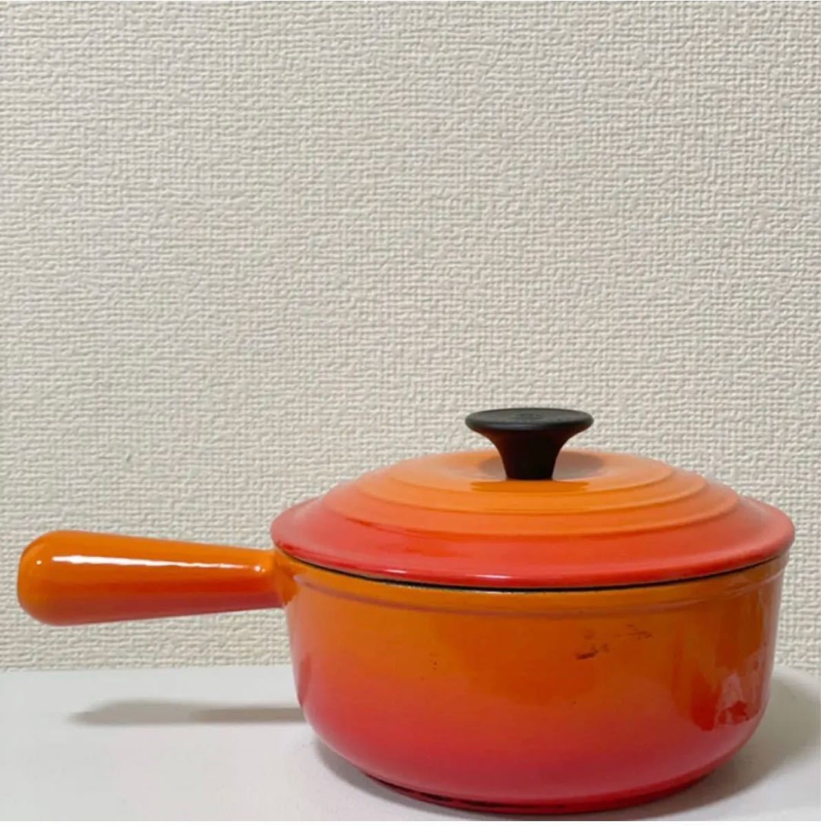 美品ルクルーゼLECREUSETソースパン18cmオレンジ 鋳物ホーロー 美品ルクルーゼLECREUSETソースパン18cmオレンジ 鋳物ホーロー