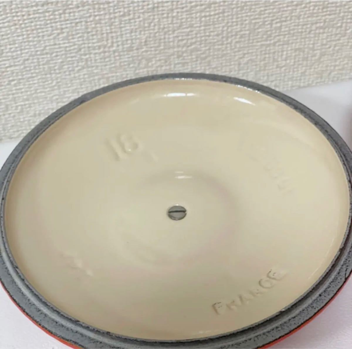 美品ルクルーゼLECREUSETソースパン18cmオレンジ 鋳物ホーロー 美品ルクルーゼLECREUSETソースパン18cmオレンジ 鋳物ホーロー