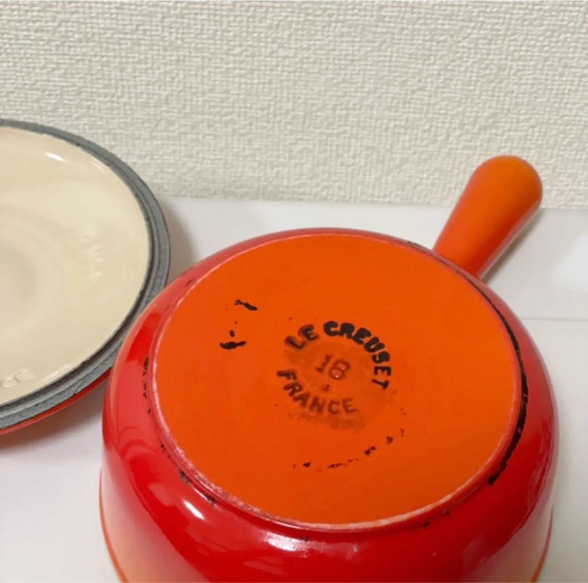 美品ルクルーゼLECREUSETソースパン18cmオレンジ 鋳物ホーロー 美品ルクルーゼLECREUSETソースパン18cmオレンジ 鋳物ホーロー