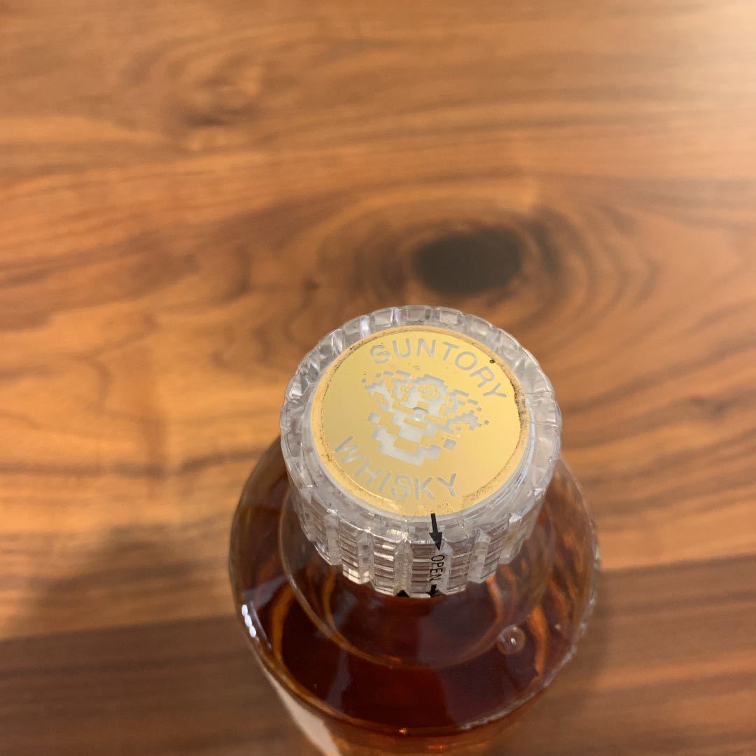 美品 サントリーウイスキー 響 180ml 裏ゴールドラベル 未開封 美品 サントリーウイスキー 響 180ml 裏ゴールドラベル 未開封