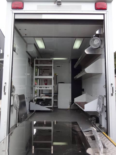 「即決H20キャンター４WDオートマ走行12800キロ キャンプ キッチンカー キャンピングカーベース」の画像3