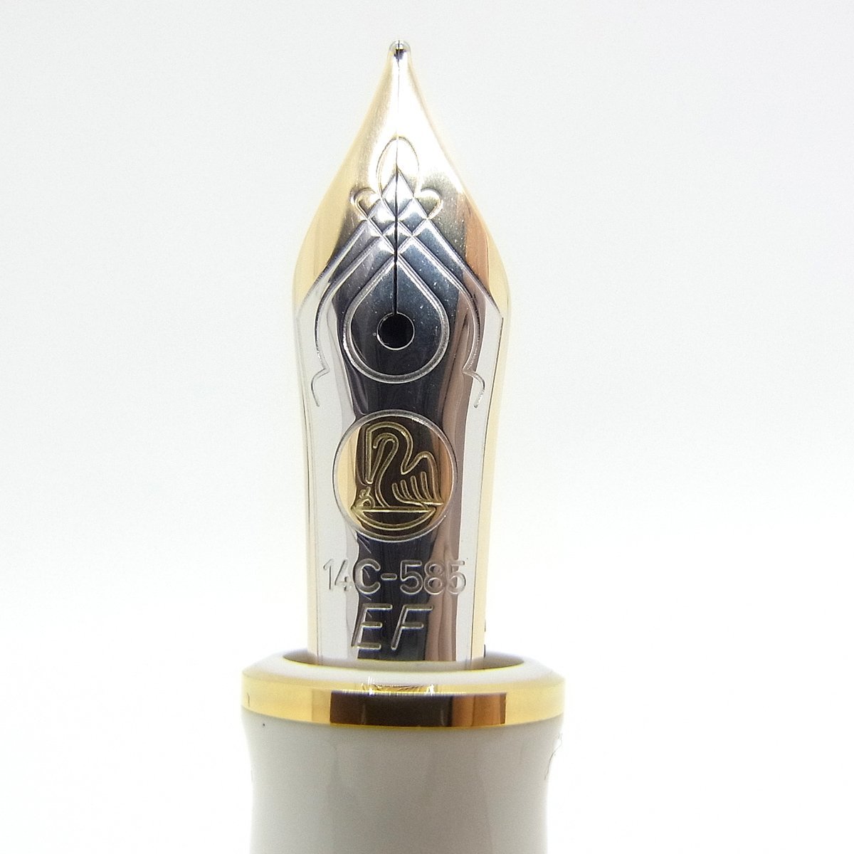 Pelikan M400 ホワイトトータス EFニブ 箱付き 独特な 送料無料