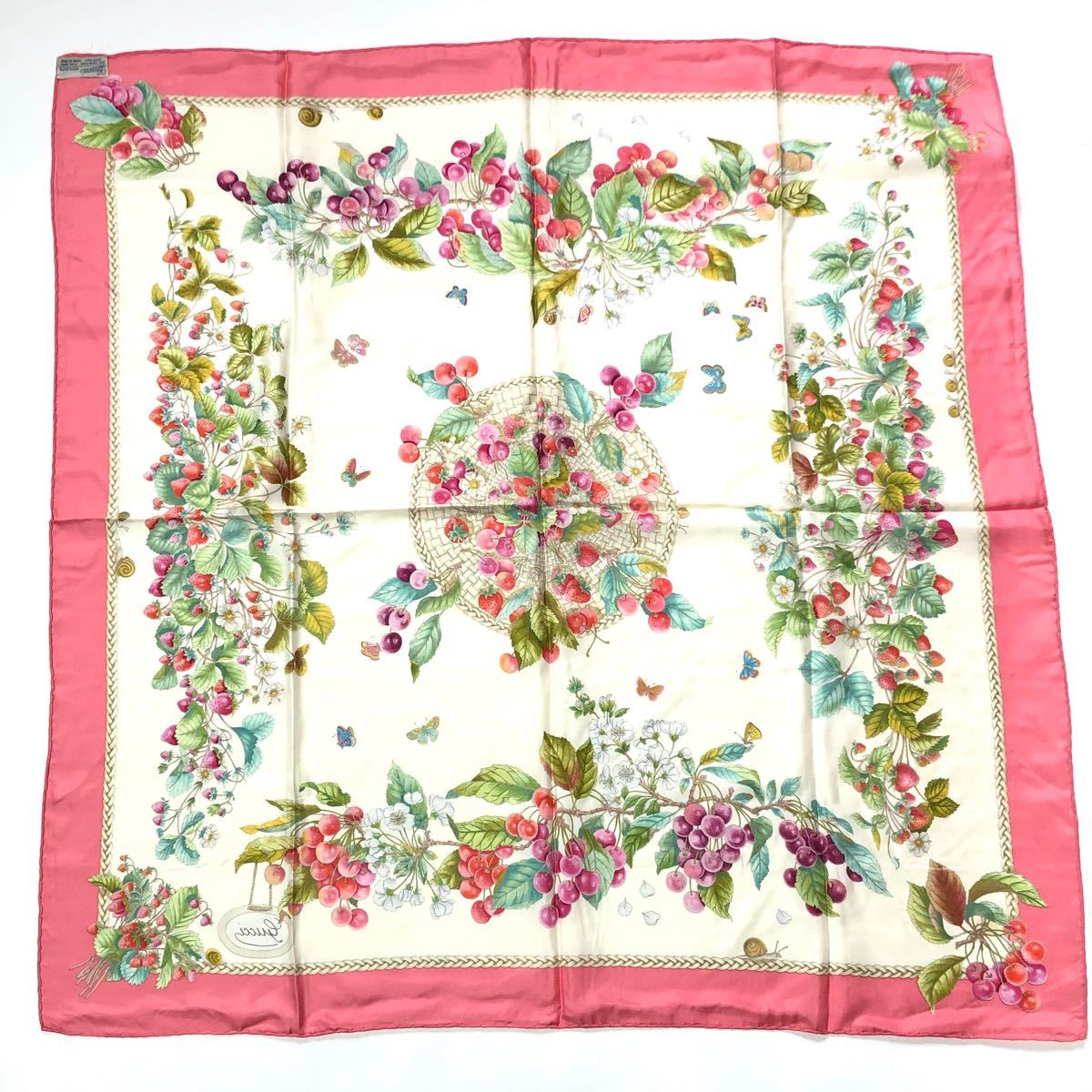 GUCCI グッチ スカーフ シルク さくらんぼ いちご ピンク GUCCI グッチ スカーフ シルク さくらんぼ いちご ピンク