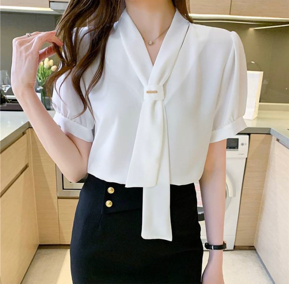 PayPayフリマ|ブラウス ホワイト 半袖 レディース 通勤 トップス 白 夏服 透け M シャツ 半袖ブラウス PayPayフリマ|ブラウス ホワイト 半袖 レディース 通勤 トップス 白 夏服 透け M シャツ 半袖ブラウス