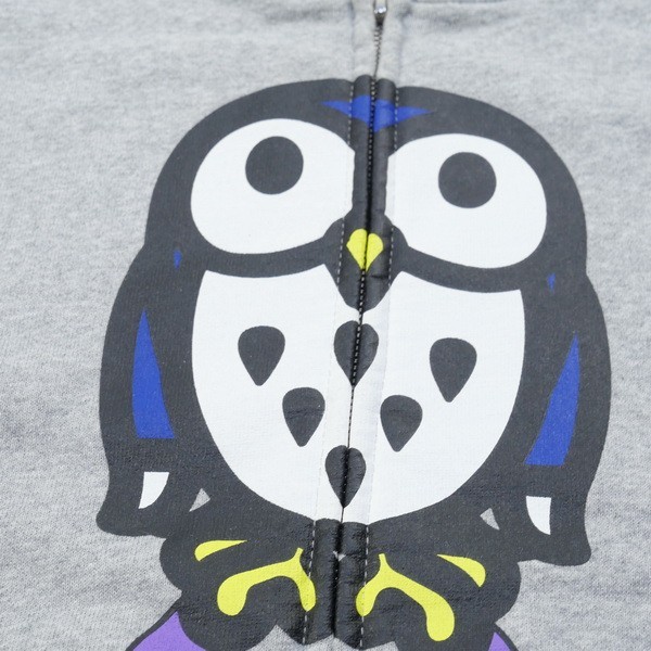 ア ベイシング エイプ A BATHING APE ×KAWS フクロウマイロジップ