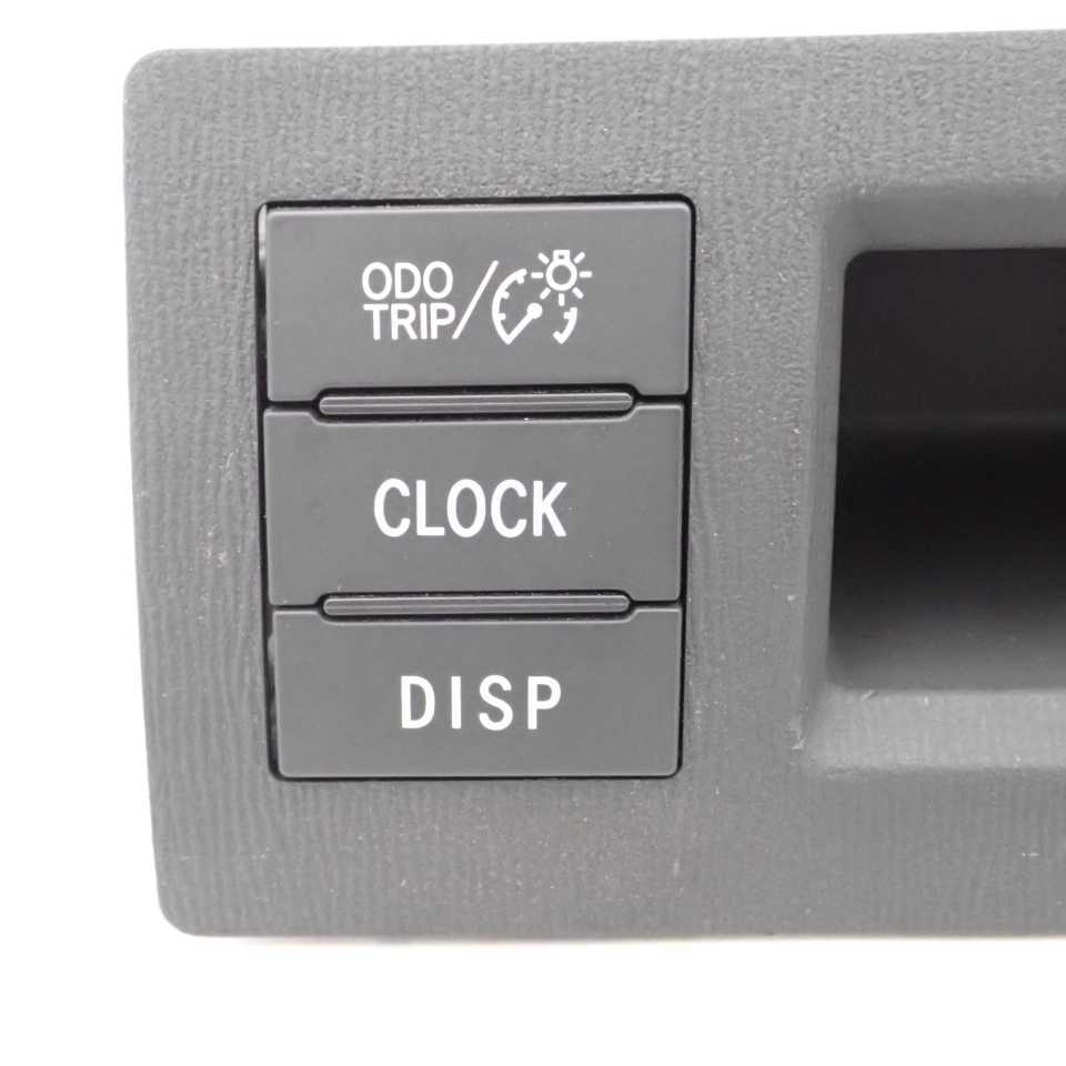 平成20年 ヴォクシー ZRR70W 前期 純正 ODO/TRIP CLOCK DISP スイッチ 55445-28100 中古 即決_画像2