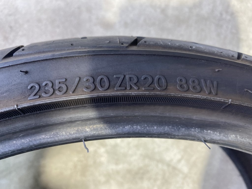 2本 ☆ 溝多い 235/30R20 ニットー NEO テク GEN ☆ 千葉県柏市にて