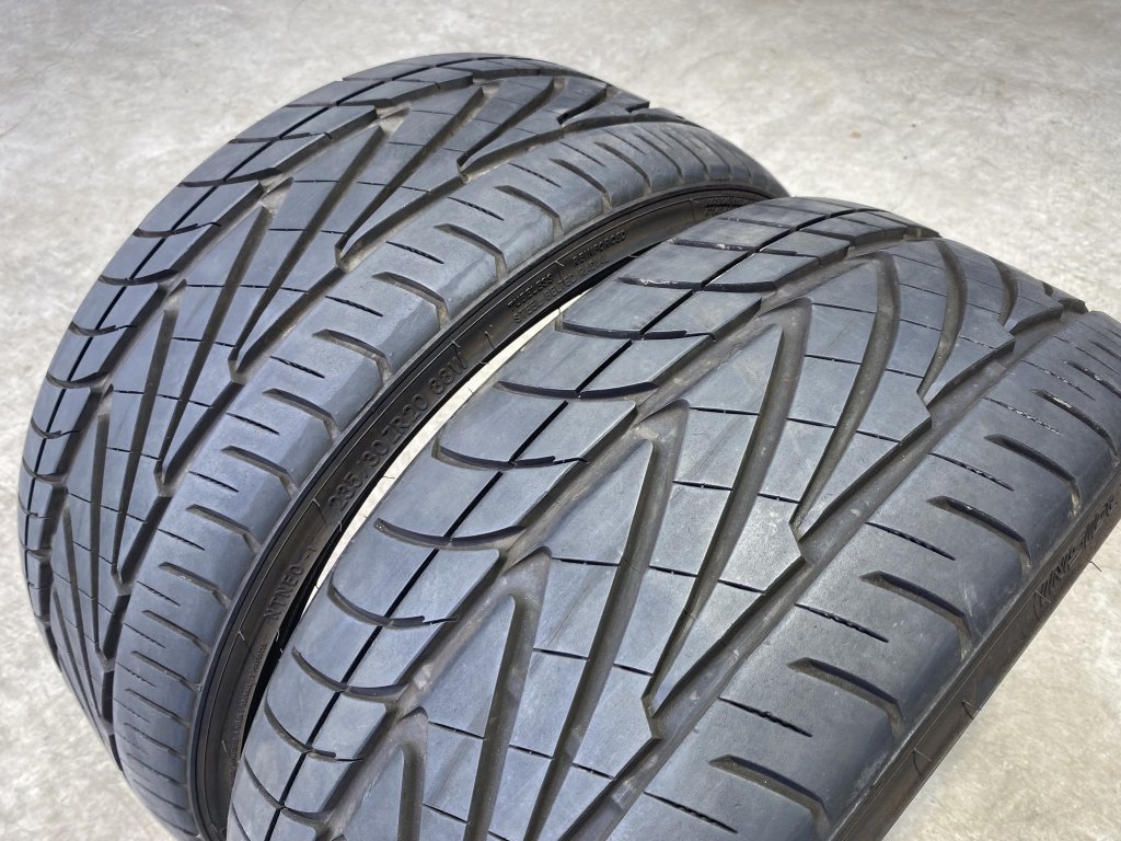2本 ☆ 溝多い 235/30R20 ニットー NEO テク GEN ☆ 千葉県柏市にて