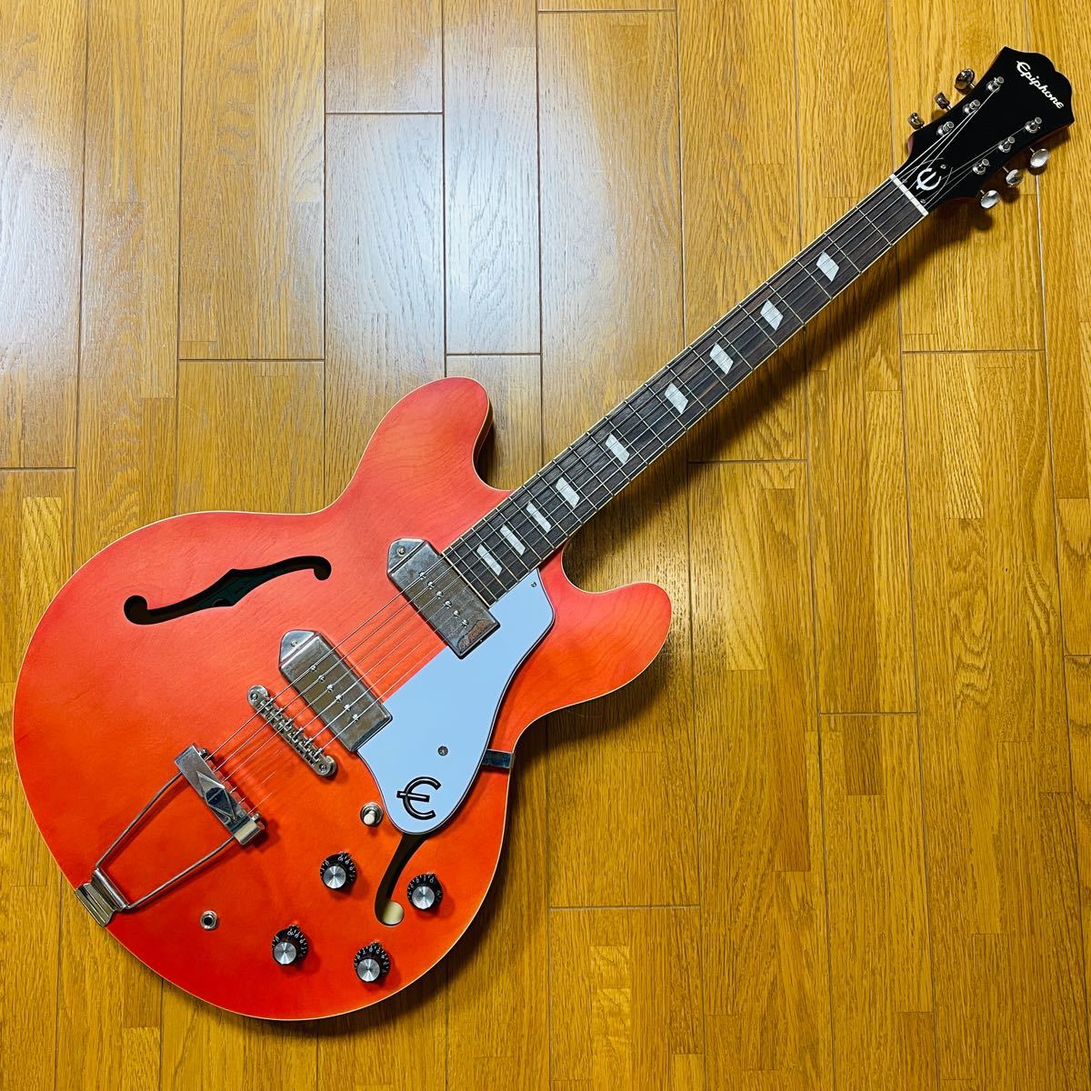 Epiphone casino worn Sunrise orange エピフォン カジノ Epiphone casino worn Sunrise orange エピフォン カジノ