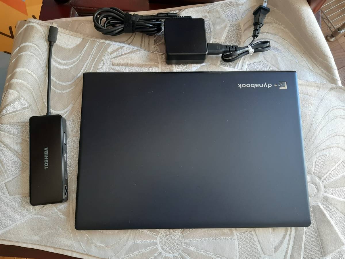 東芝 U63/J 8世代 i5 8350U 1920x1080 256G/SSD M.2 8G Toshiba PKW04