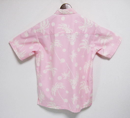 沖縄かりゆしウエア Monstera アロハシャツ Mサイズ ピンク ヤシの木 美品_画像3