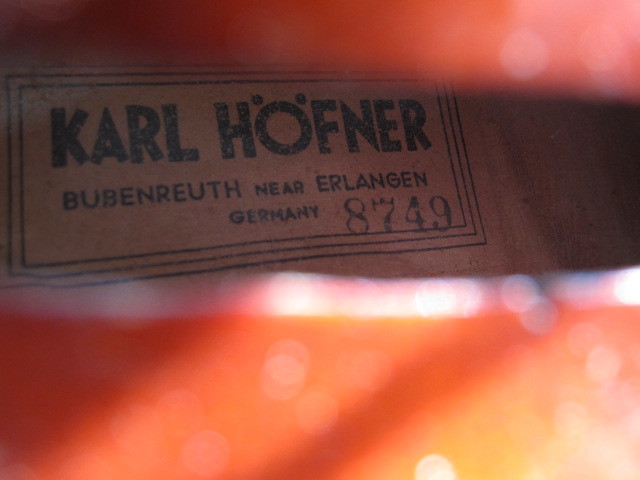 Karl Hofner bubenreuth near erlangen　ケースおまけ_画像3