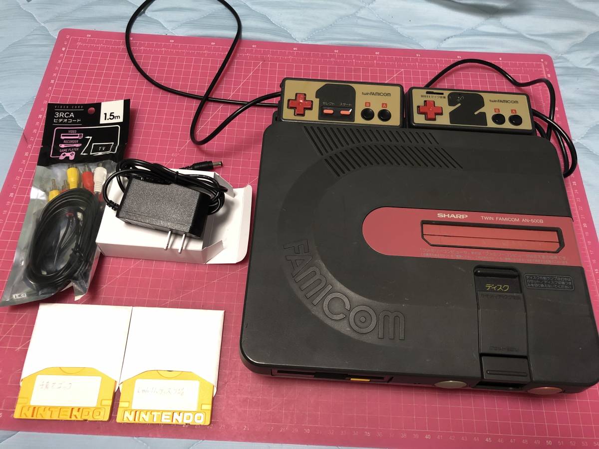 送料無料】 FC SHARP ツインファミコン 本体 AN-500B michelephoenix.com