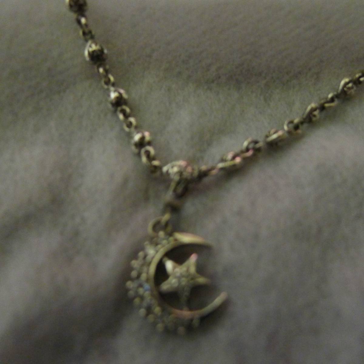 Loree Rodkin ハーフムーンネックレス ローリーロドキン Loree Rodkin ハーフムーンネックレス ローリーロドキン
