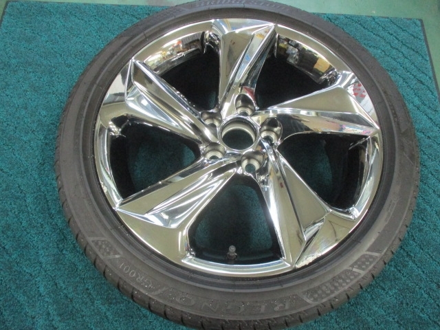 トヨタ 220系 クラウン RS 純正 225/45R18 18