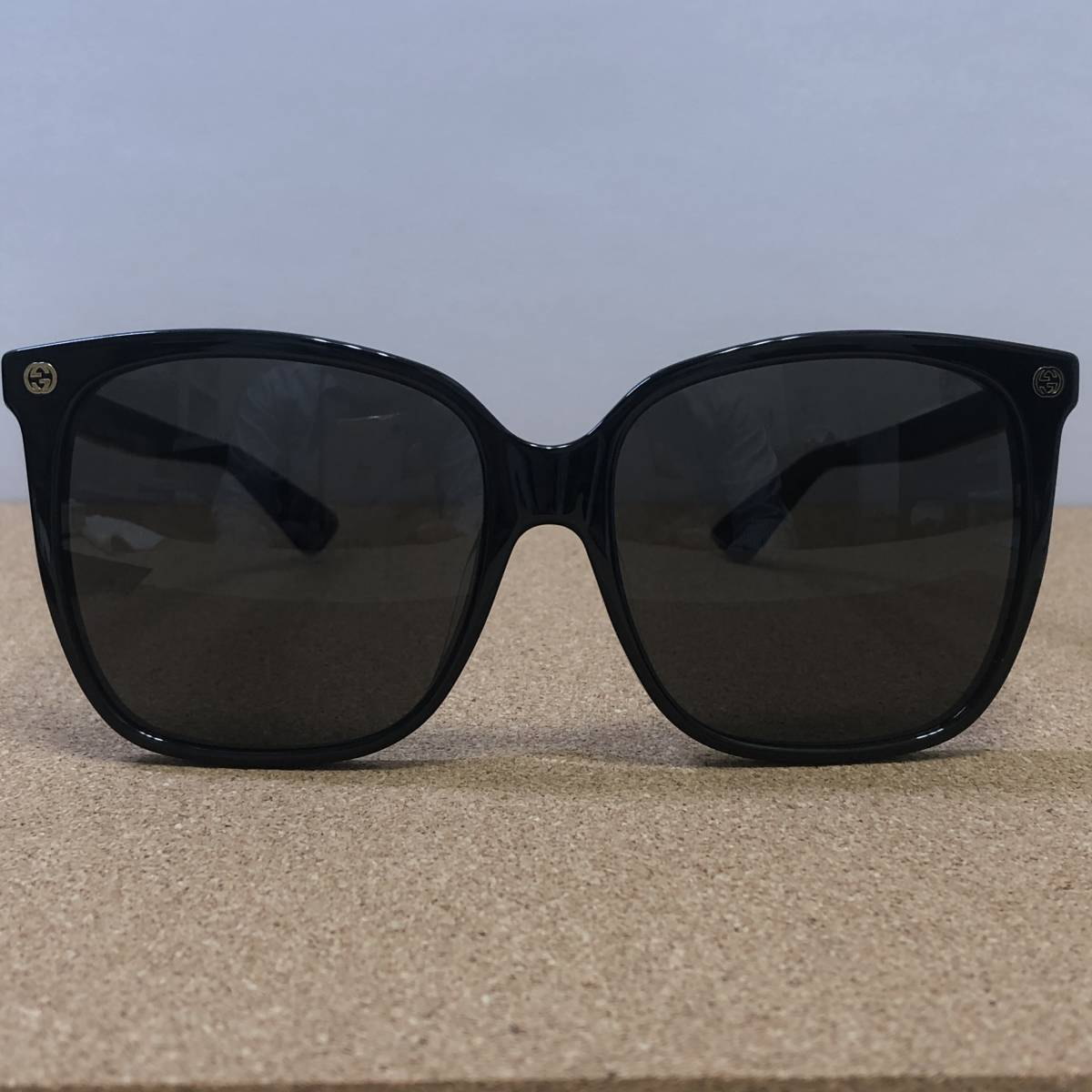 GUCCI グッチ サングラス GG0022SA 001 バンブルビー 黒 ブラック