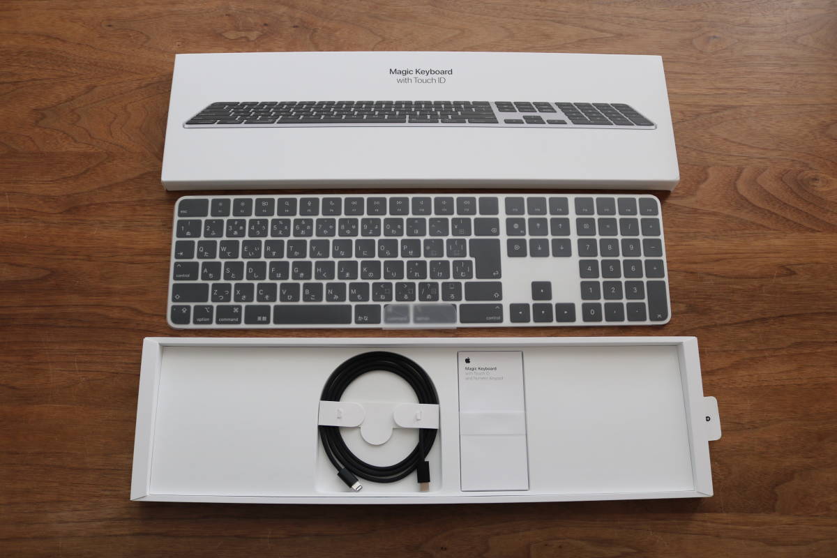 [新品同様] AppleシリコンMacモデル用Touch ID搭載 Magic Keyboard ブラック テンキー付き/JIS配列 Model A2520 MMMR3JA Black