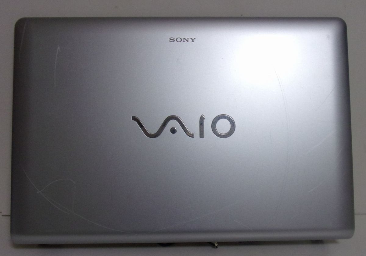 SONY VAIO VPCEEシリーズ用 天板 WEBカメラ付 線傷有 消費税込 の商品