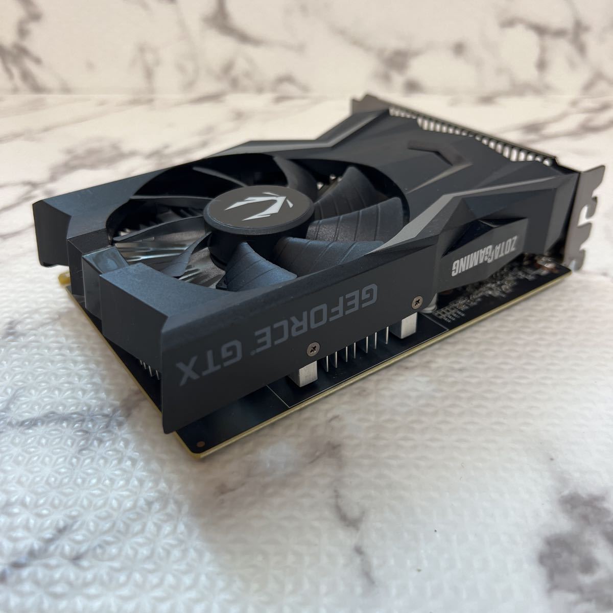 GGA83-39 激安 グラフィックボード ZOTAC GAMING Geforce GTX1650 OC