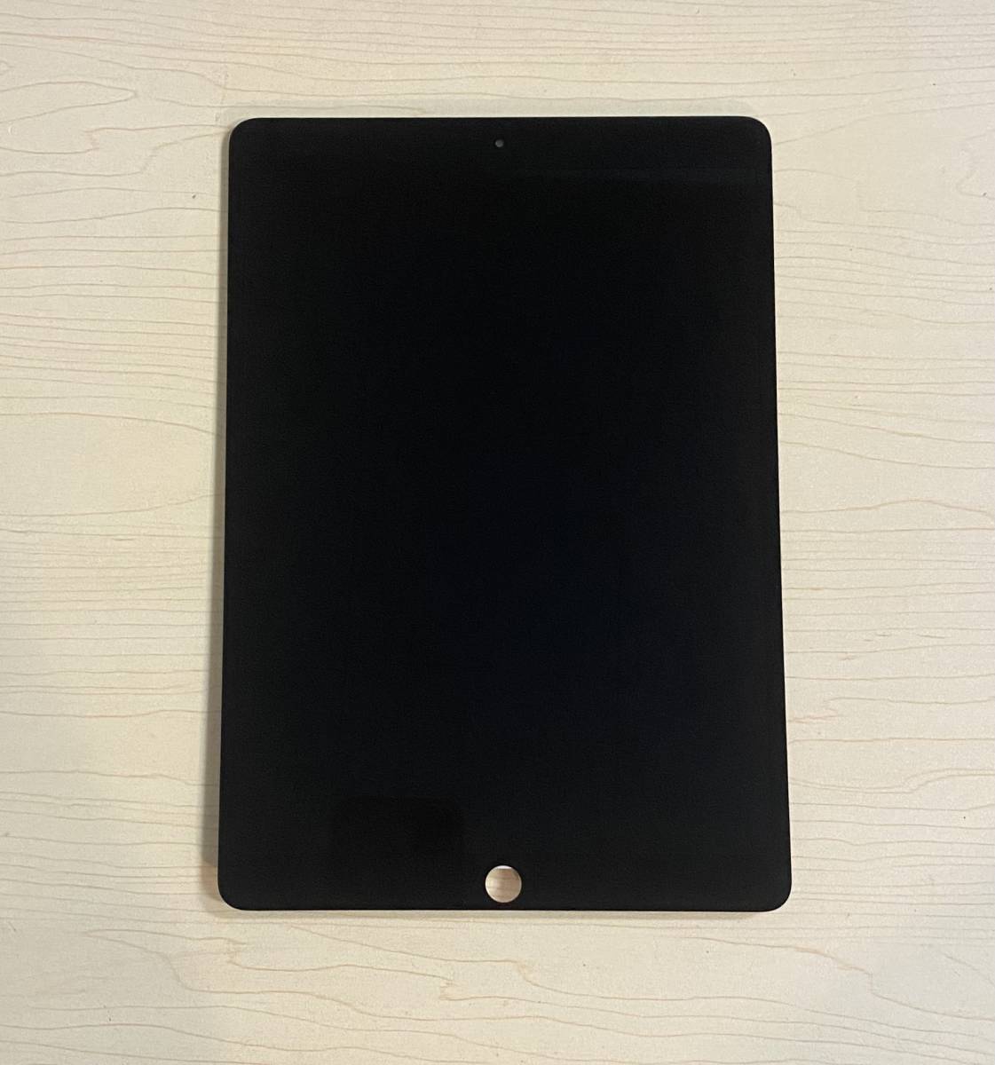 中古 純正品 iPad Pro 10.5 インチ ( 2017 ) 黒 フロントパネル 画面 液晶 修理 交換 。Model A1701 、A1709、A1852。 ジャンク 