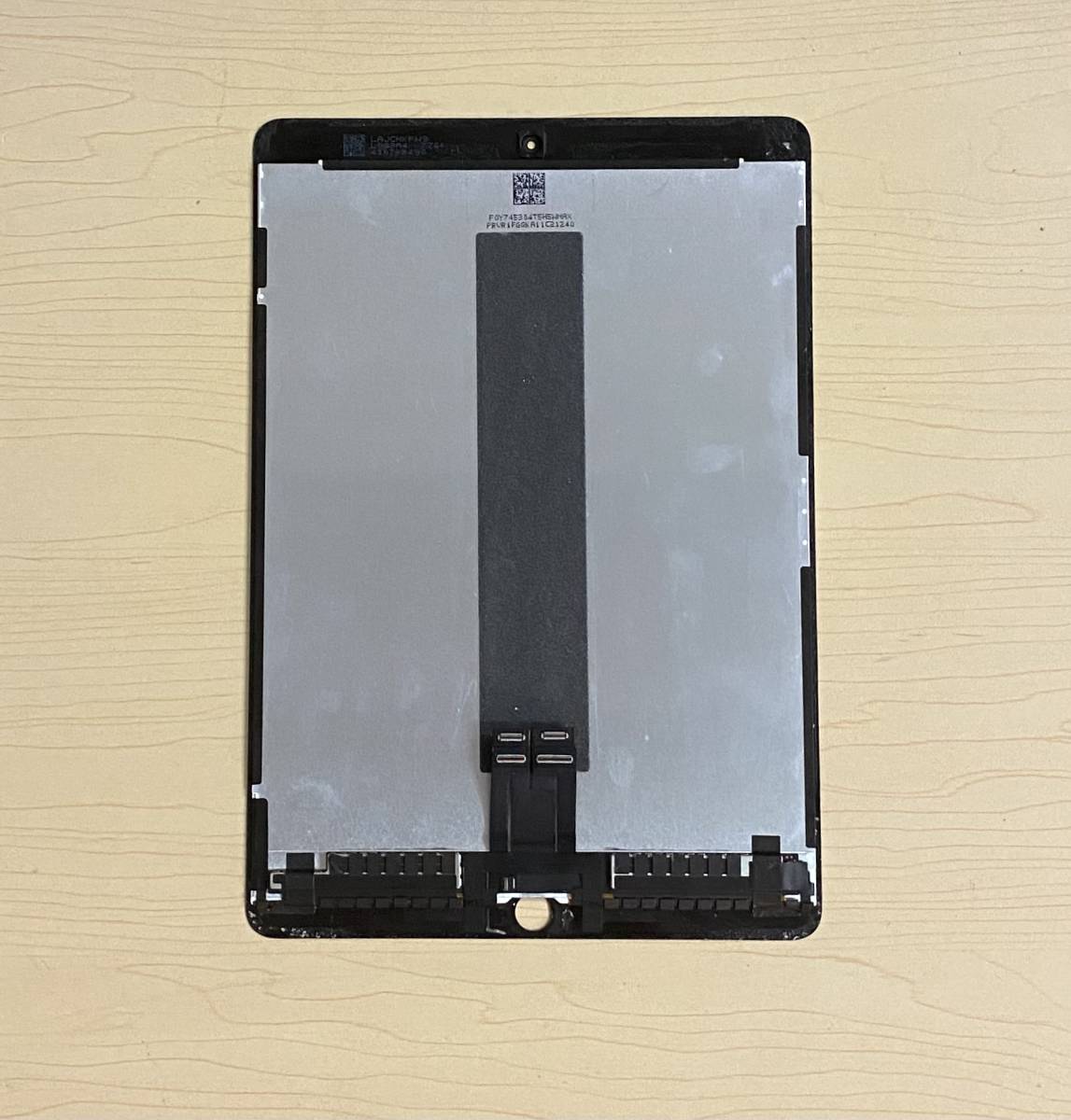 中古 純正品 iPad Pro 10.5 インチ ( 2017 ) 黒 フロントパネル 画面 液晶 修理 交換 。Model A1701 、A1709、A1852。 ジャンク 