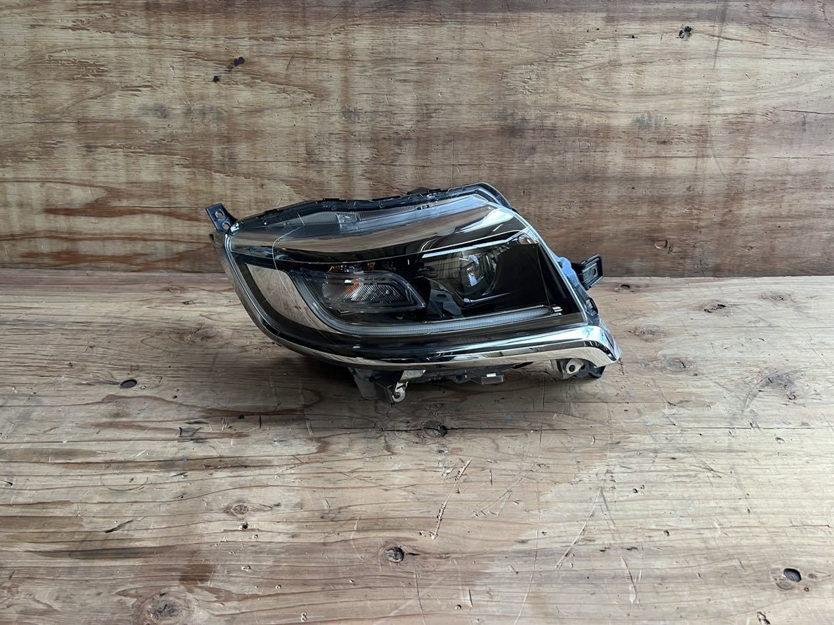 スズキ MK53S スペーシアカスタム 右ヘッドライト LED ICHIKOH 1960
