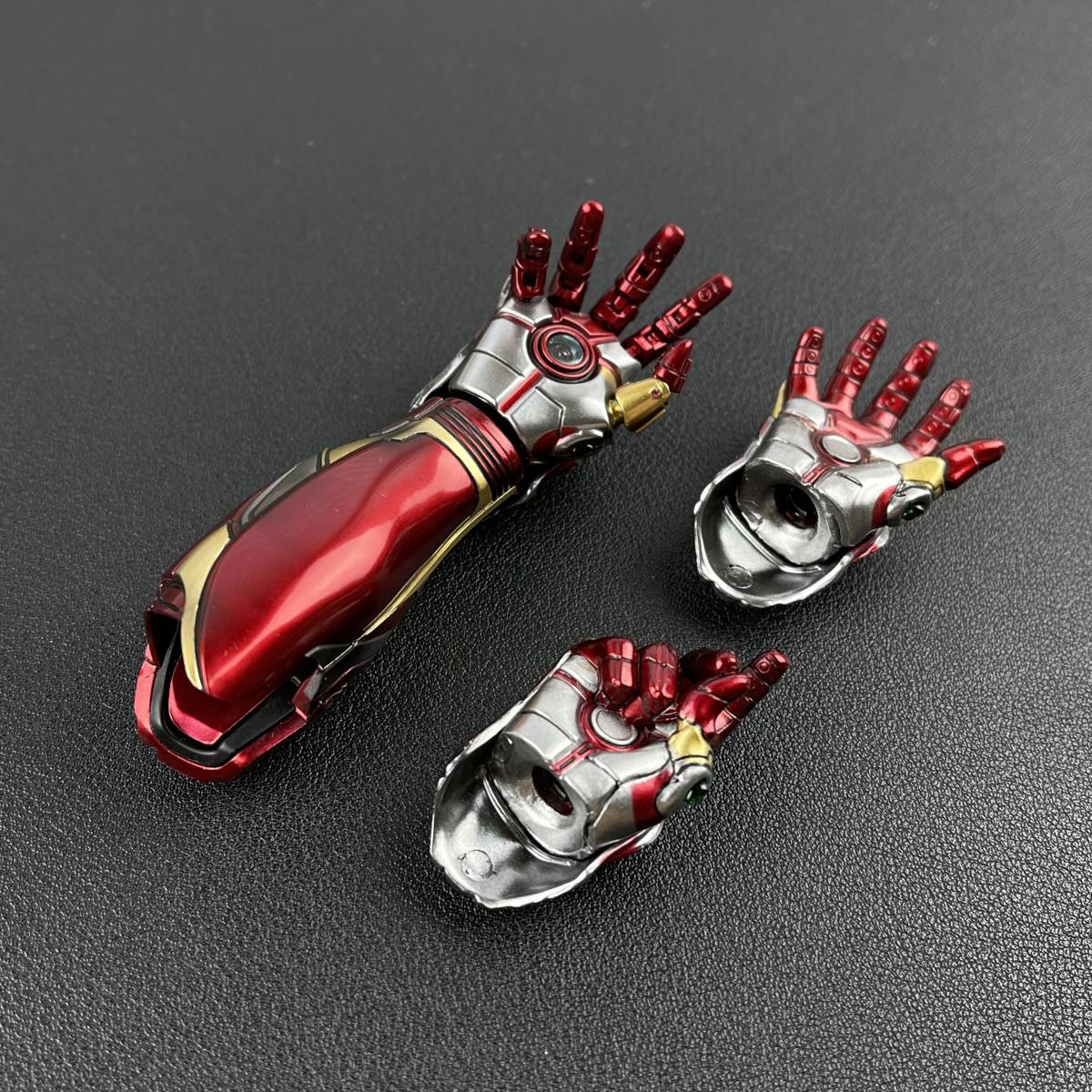 ホットトイズ アイアンマン 1 6 HOTTOYS ironman アベンジャーズ