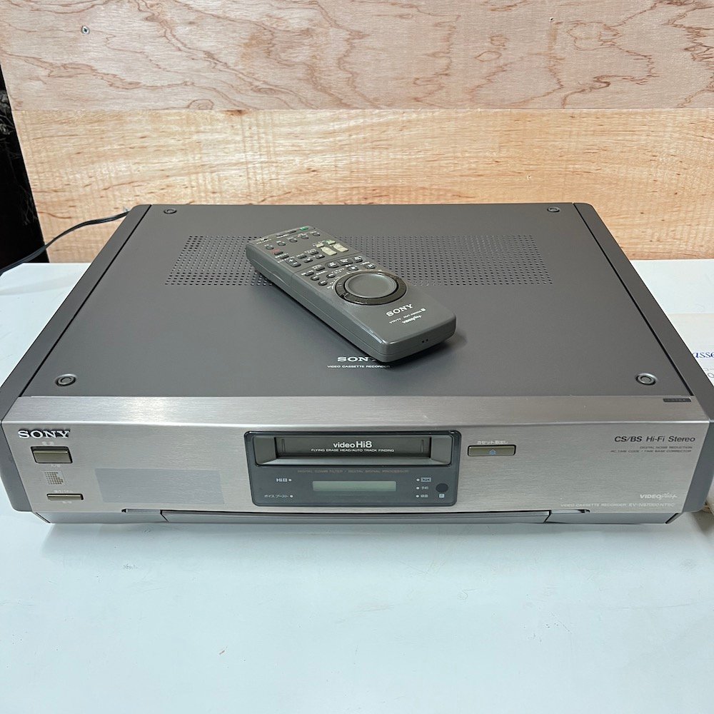 上品】 SONY ソニー EV-S2200 ビデオカセットレコーダー Hi8 Video8