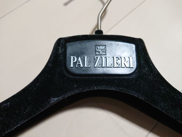 バルジレリ PAL ZILERI ハンガー