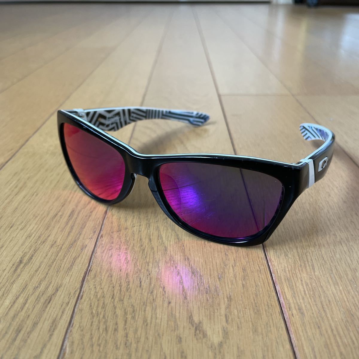 お気にいる】 最終価格 OAKLEY ジュビター LX 中古 Model Signature