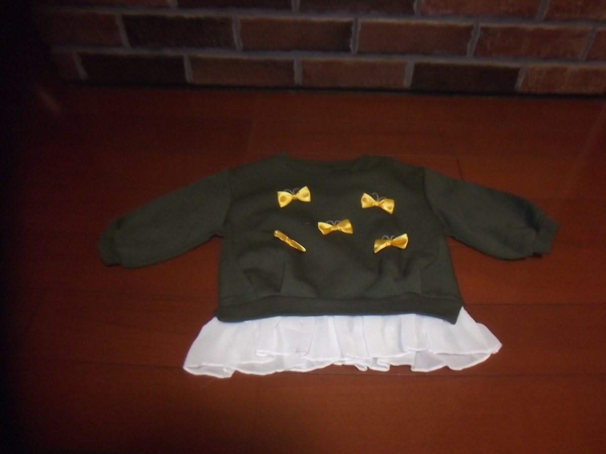 new goods woman . sweatshirt size 90 Ribon . lovely reverse side nappy click post shipping possible stamp possible 