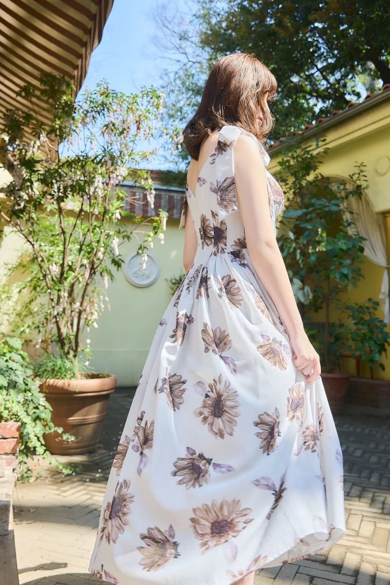 新品未使用】Herlipto Sunflower-Printed Midi Dress kanfa720.com