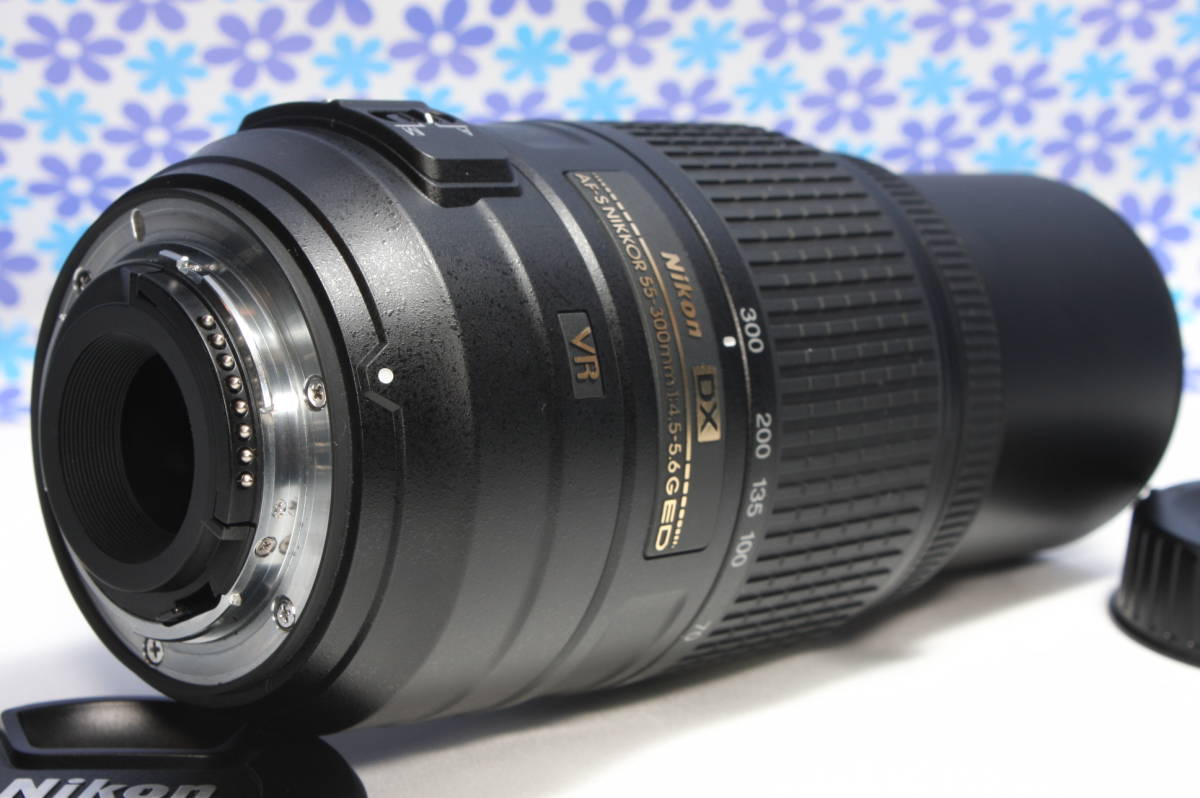 極上美品☆Nikon ニコン AF-S DX 55-300mm ED VR☆手振れ補正☆望遠