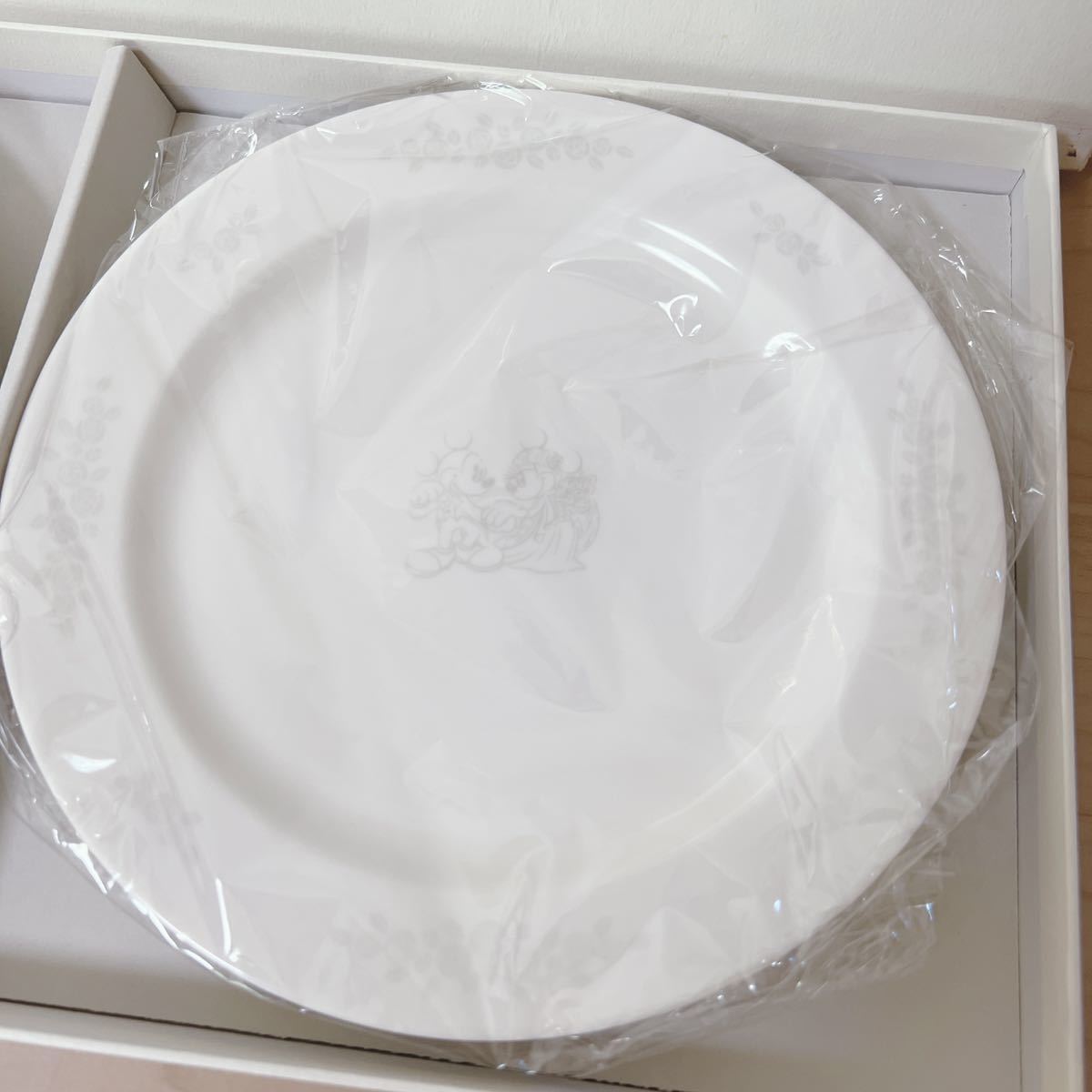 売切 ディズニー アンバサダーホテル 結婚式 引き出物 限定 ペア ケーキ皿 ノリタケ Noritake Wedding Disney 箱付き ノリタケ 売買されたオークション情報 Yahooの商品情報をアーカイブ公開 オークファン Aucfan Com 売切 ディズニー アンバサダーホテル 結婚式 引き出物 限定 ペア ケーキ皿 ノリタケ Noritake Wedding Disney 箱付き ノリタケ 売買されたオークション情報 Yahooの商品情報をアーカイブ公開 オークファン Aucfan Com