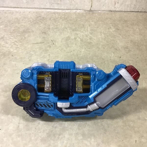 1円~ バンダイ 仮面ライダー ビルド 変身ベルト DXスクラッシュ 1円~ バンダイ 仮面ライダー ビルド 変身ベルト DXスクラッシュ