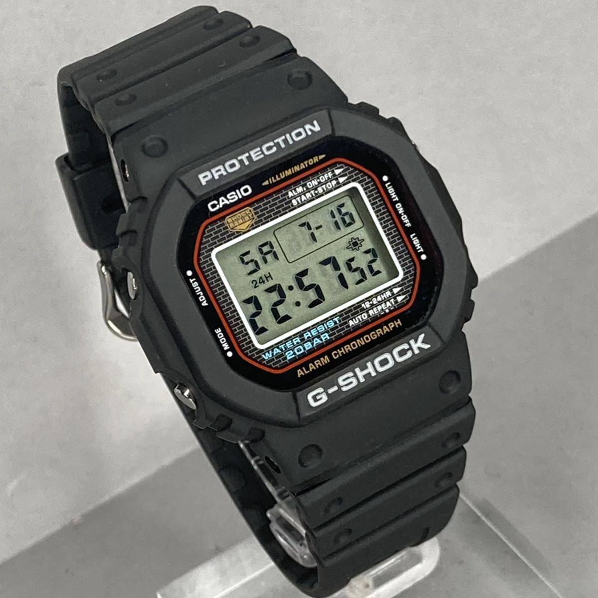 未使用同様 極美品 G-SHOCK DW-5000-1JF DW-5000C復刻モデル メタル